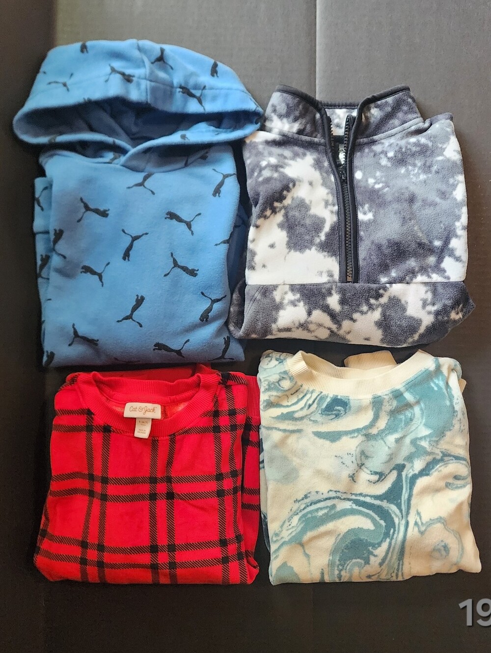 Boys Sweatshirt Lot of 4 (Size 6-7